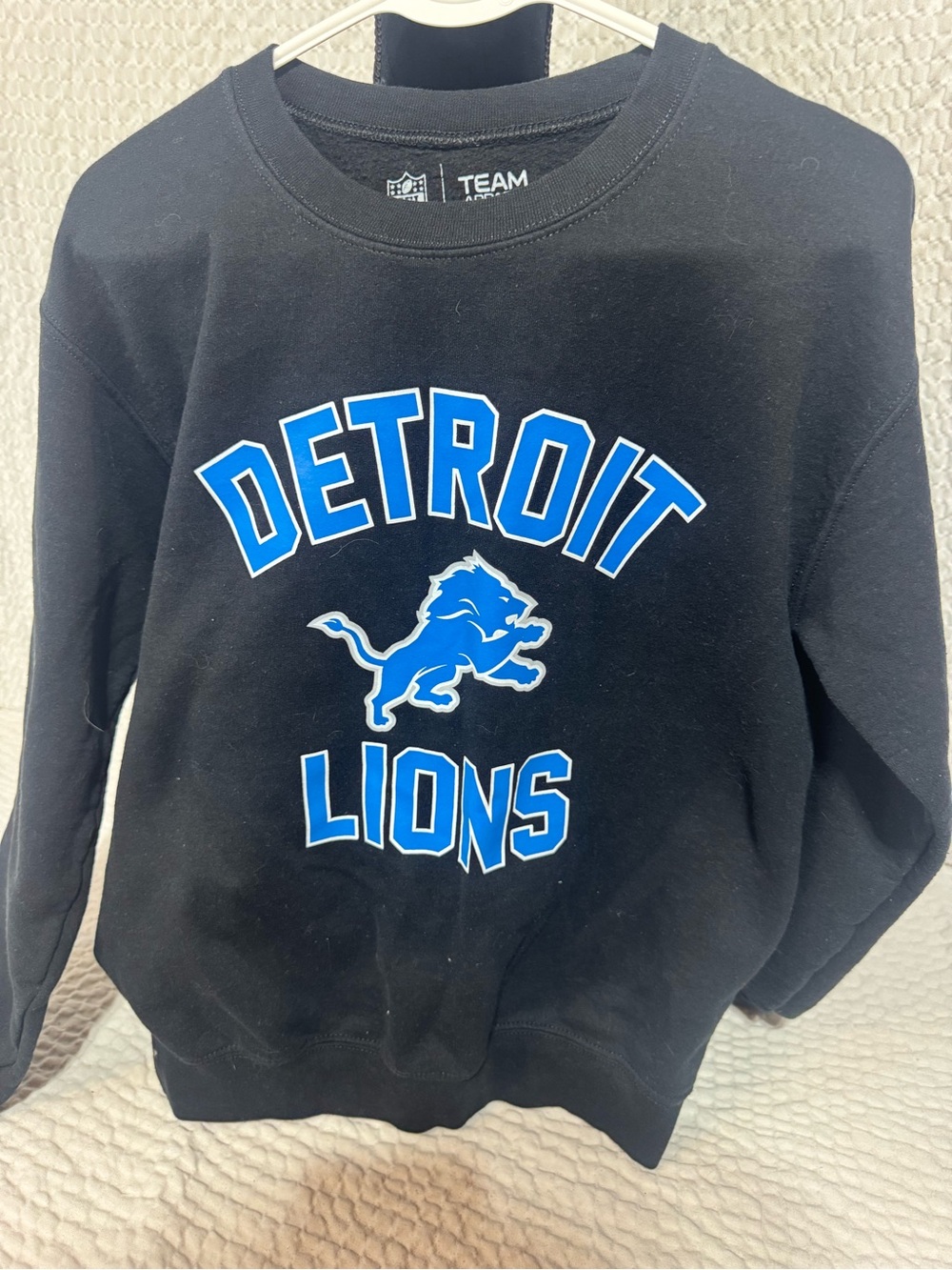 Team Apparel Detroit Lions Black Crewneck Sweatshirt